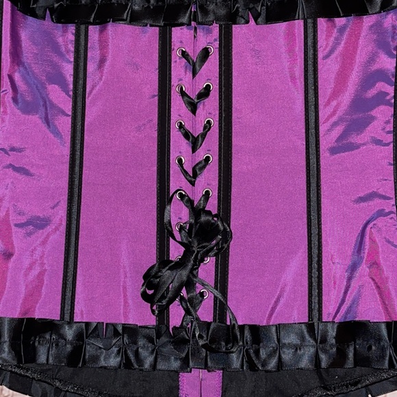 NWOT-ADORE ME SIZE XL PURPLE IRIDESCENT BUSTIER BLACK RUFFLE TRIM - Picture 5 of 8